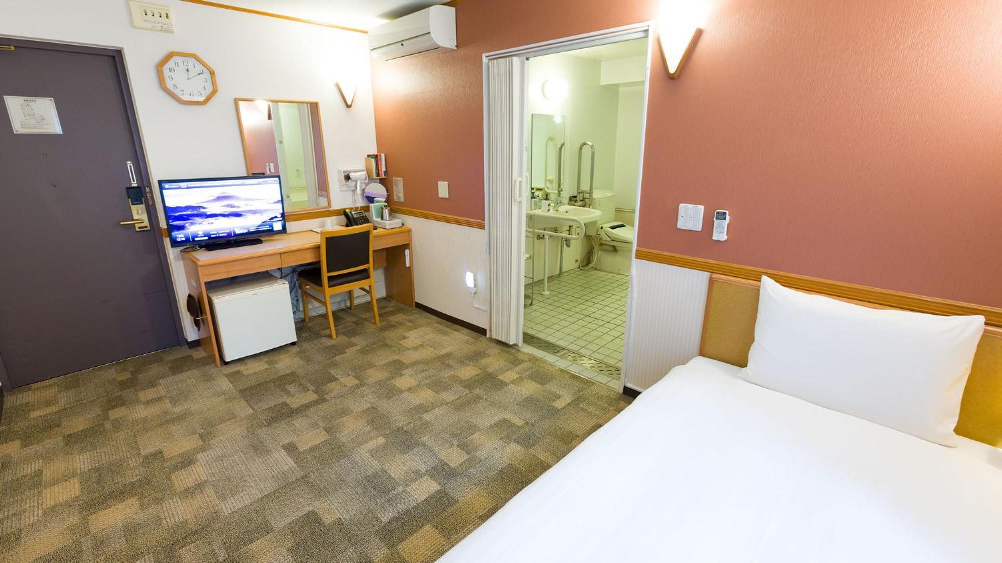Toyoko Inn Yokohama Sakuragicho חדר תמונה
