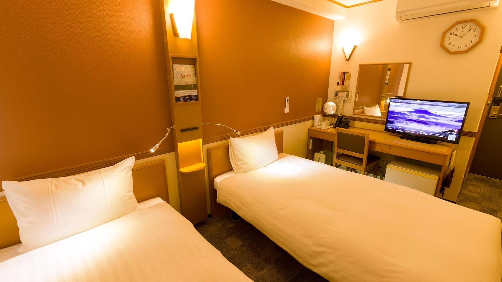 Toyoko Inn Yokohama Sakuragicho חדר תמונה